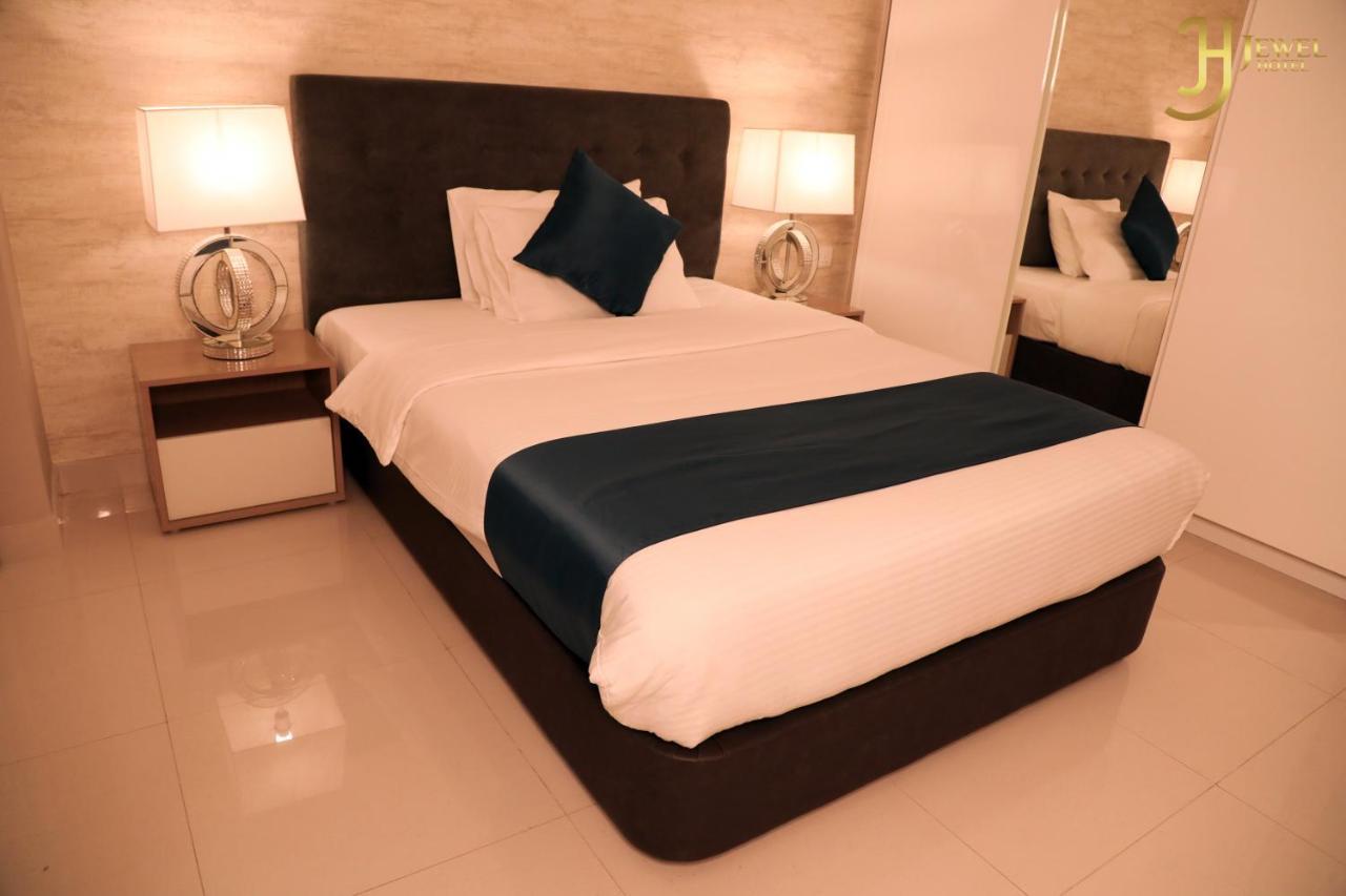 Sunday Luxury Downtown Adliya Formerly Jewel Hotel Al-Manamah Bagian luar foto