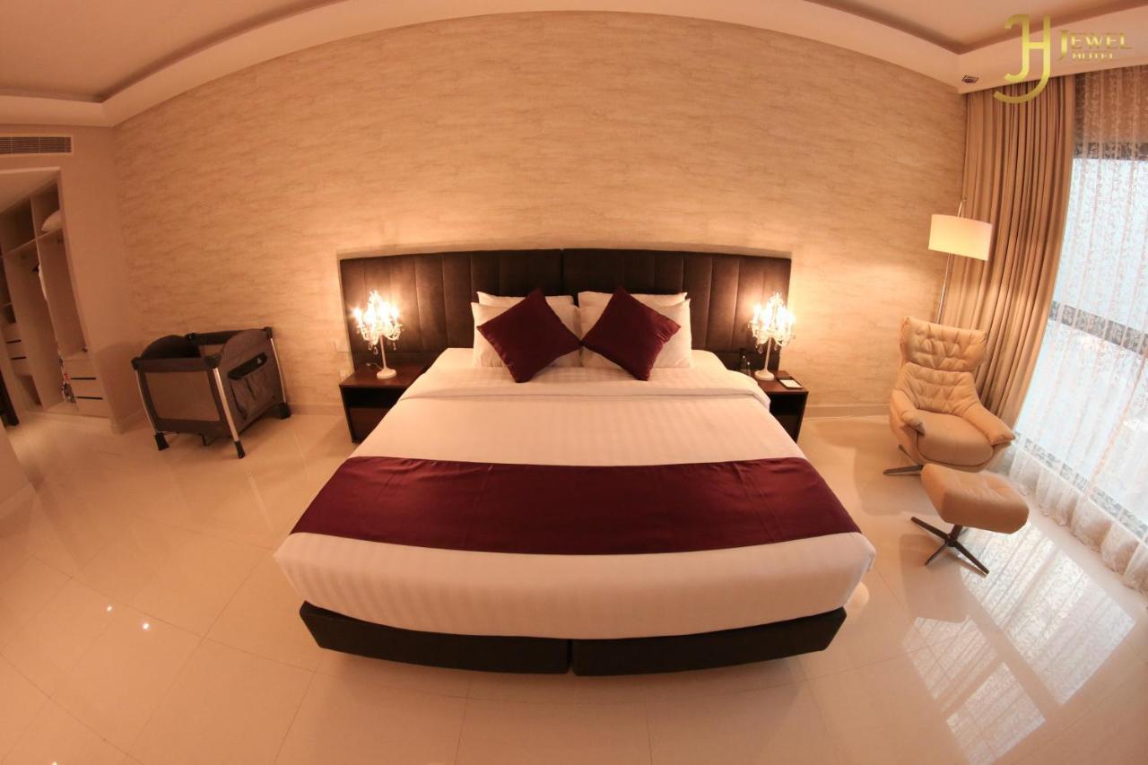 Sunday Luxury Downtown Adliya Formerly Jewel Hotel Al-Manamah Bagian luar foto